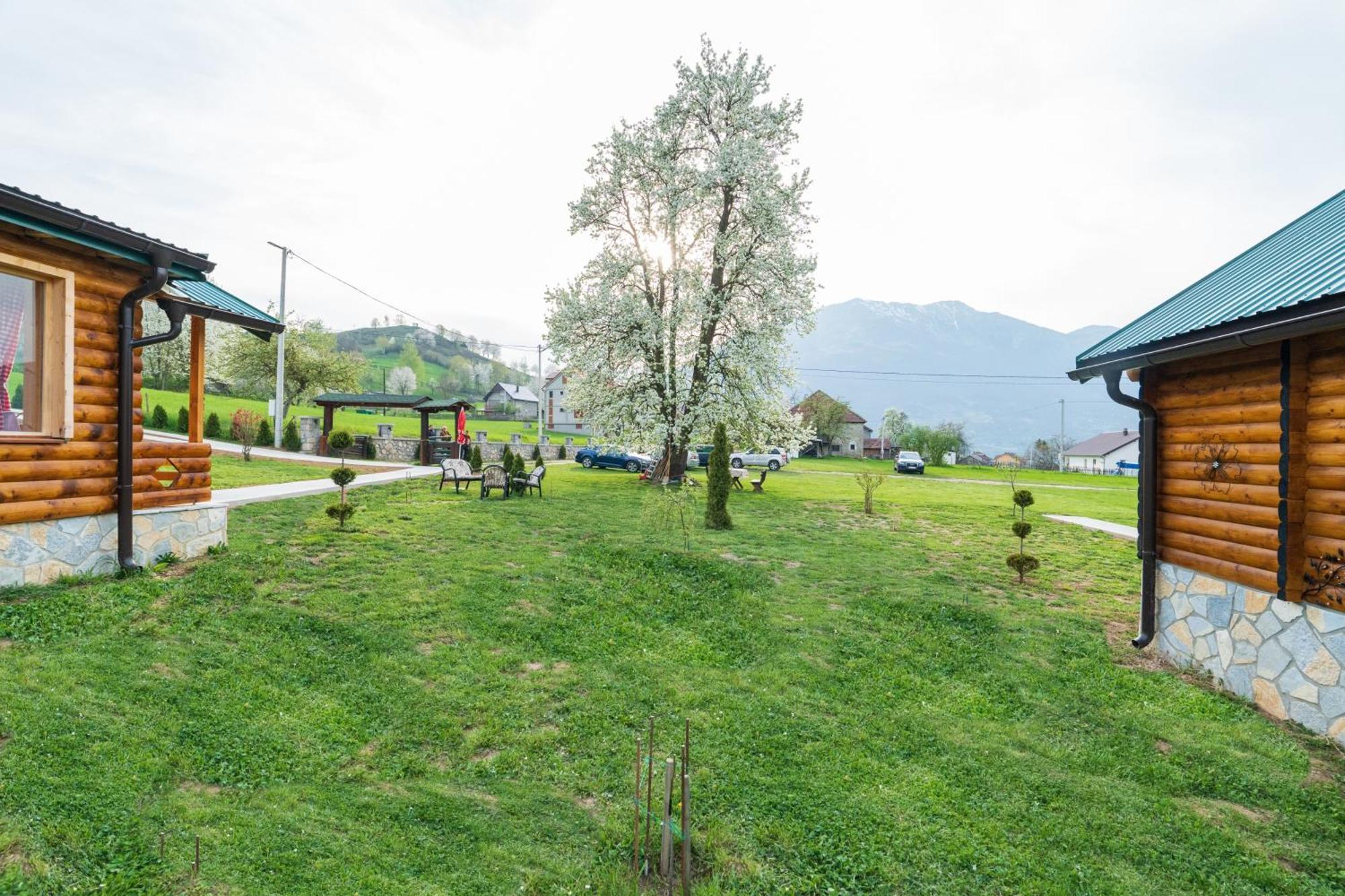 Villa Salerno camp Plav Esterno foto