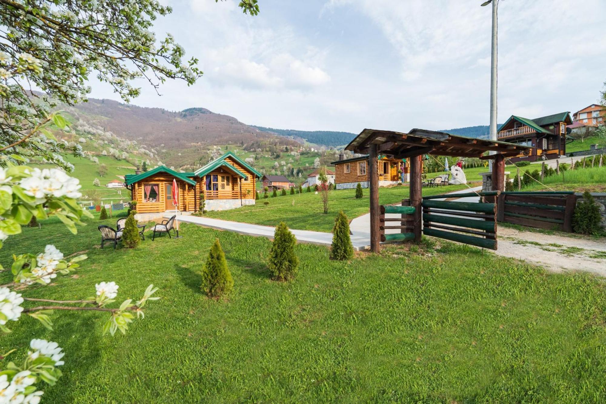 Villa Salerno camp Plav Esterno foto
