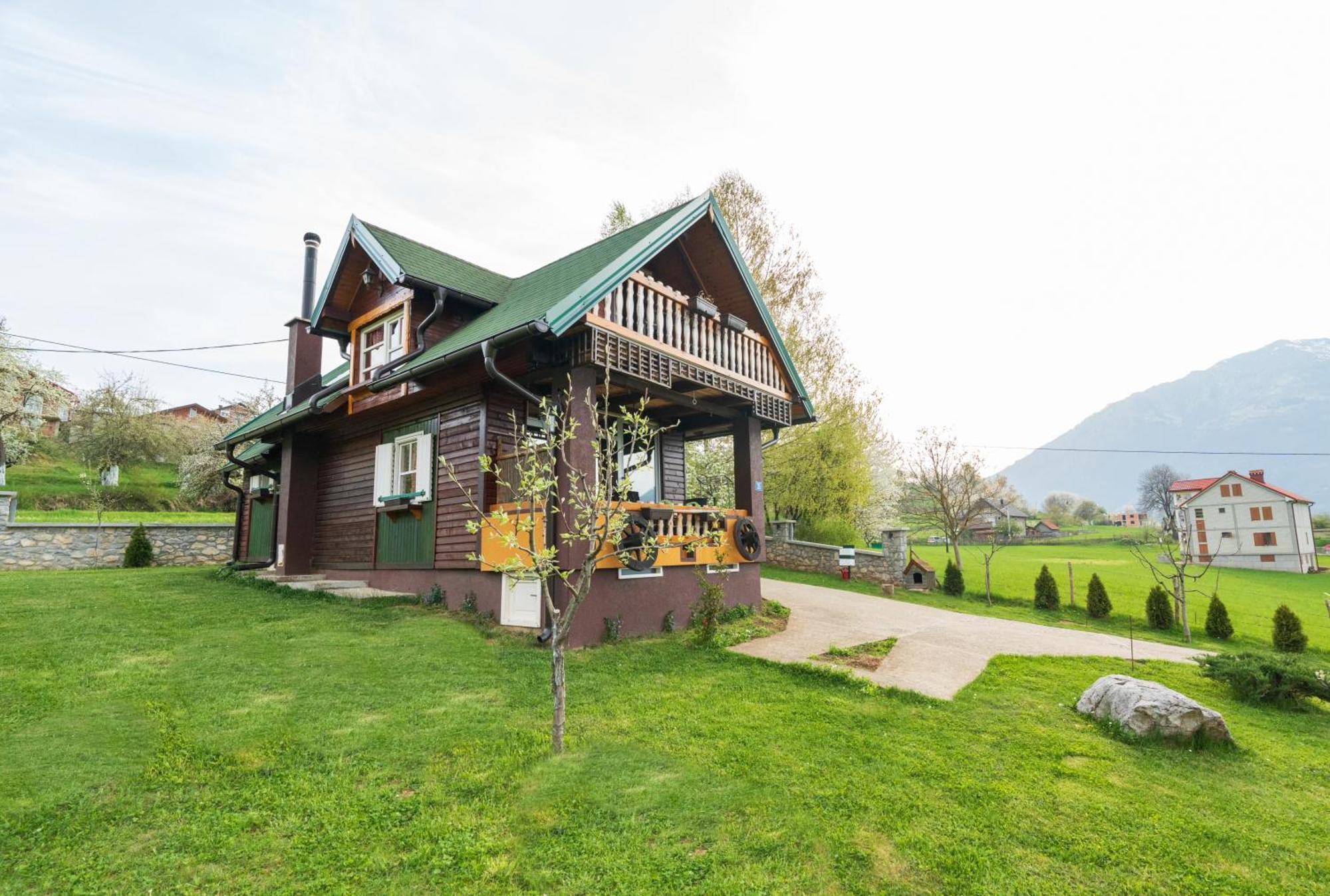 Villa Salerno camp Plav Esterno foto